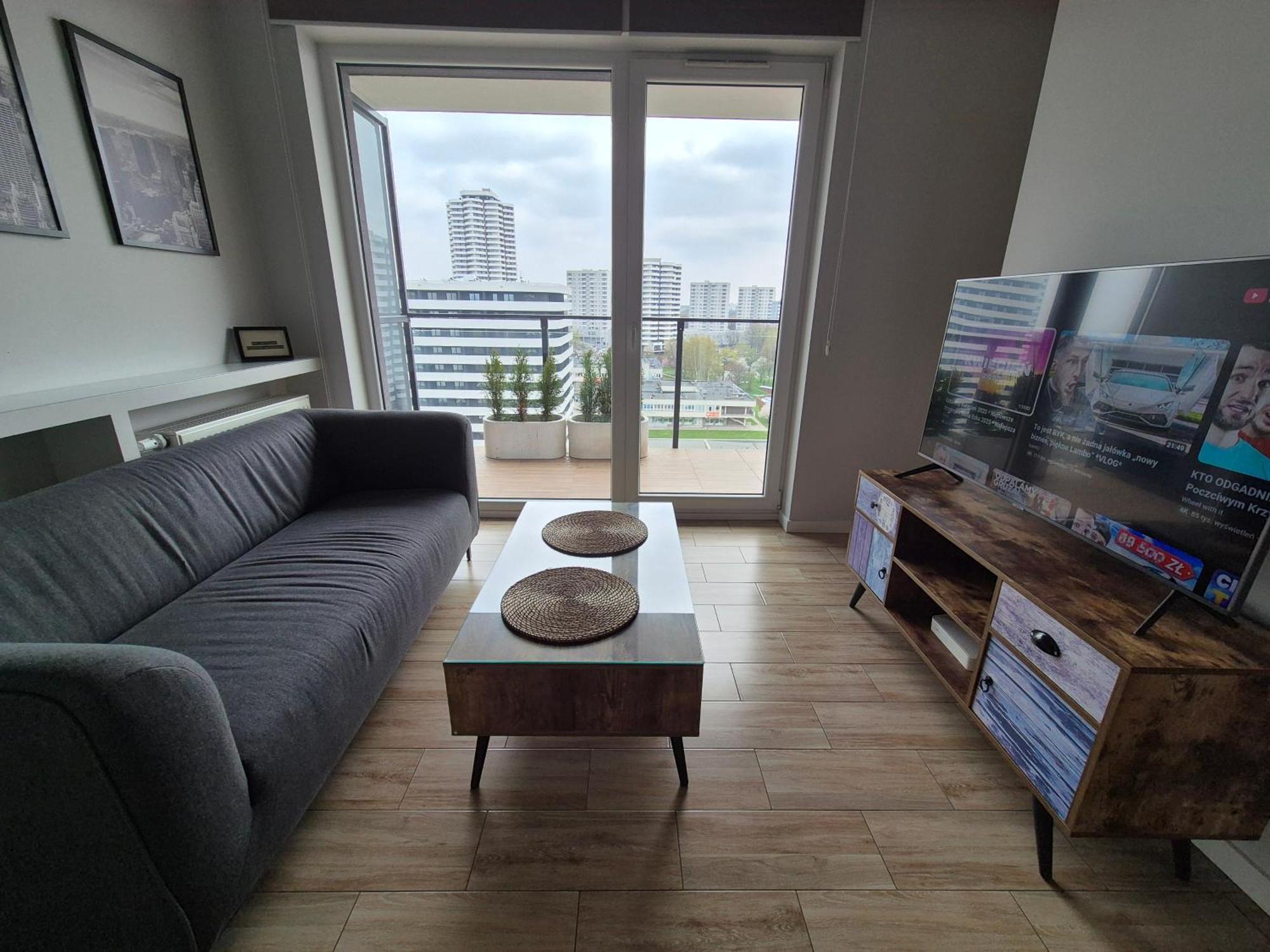 Apartament Wsrod 1000Cy Swiatel - Z Parkingiem W Hali Garazowej- Duzy Balkon Z Lezakami - Piekny Widok Noca Na Panorame Tysiaclecia Katowice Eksteriør bilde